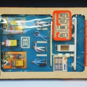 SOLD Britains Garage Forecourt Shell Presentation Set