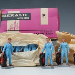 SOLD Britains Garage Attendants - Mechanic with Tyre Trade Box