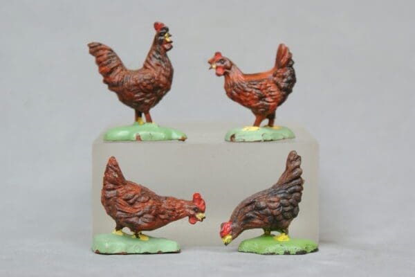 SOLD OUT Herald Farm Brown Cockerel & Hens - Set of 4