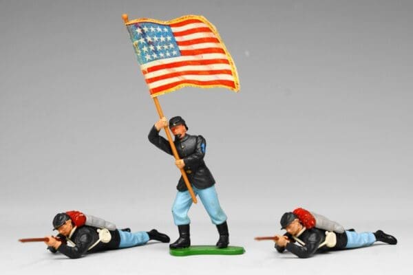 SOLD Britains "Eyes Right" ACW Union Standard Bearer & Infantry