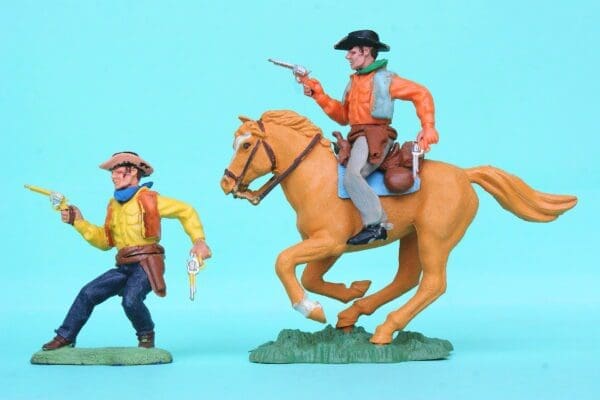 SOLD Herald Swoppet Two-Gun Cowboys - Mounted & On Foot