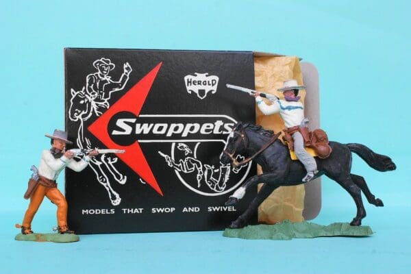 Herald Swoppet Cowboys Firing Rifle - Mounted & On Foot
