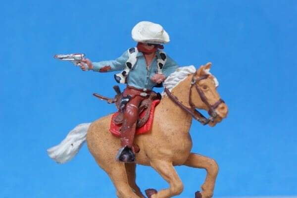 SOLD Herald Zang Mounted Cowboy Firing - PALOMINO Horse