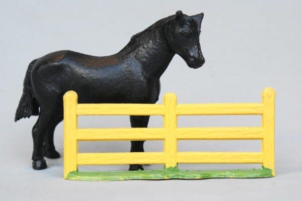 Taylor & Sons Farm Horse - BLACK Plastic! *** Back in Stock ***