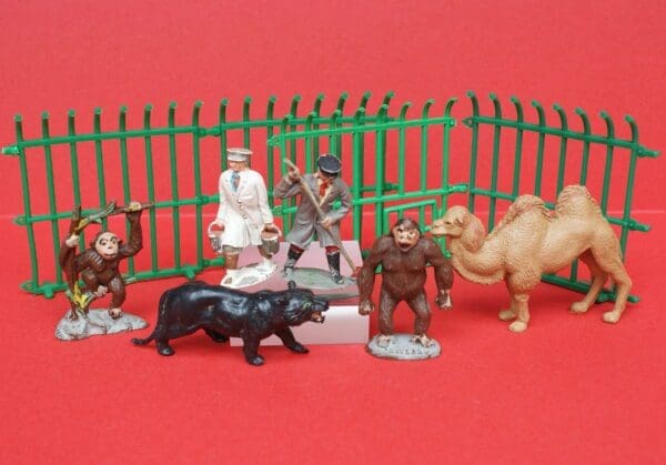 SOLD Timpo Zoo Cages & Animals No.7