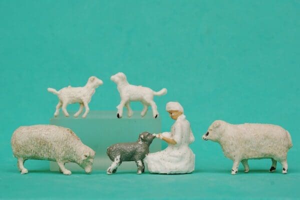 Taylor & Sons Maid, Lambs (Scarce), Sheep *** Back in Stock ***