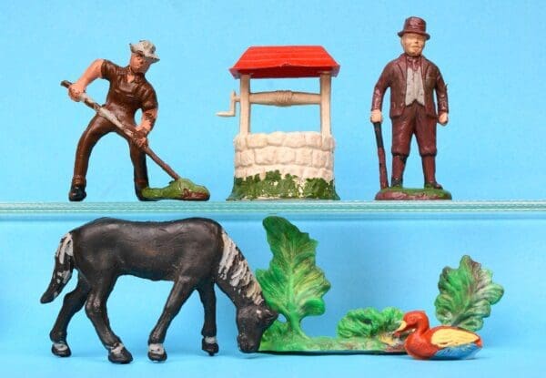 SOLD Speedwell Farmyard Models - with RARE Well...!
