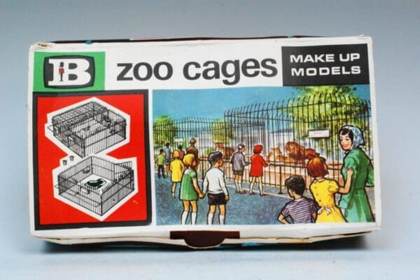 SOLD Britains 2 Zoo Cages 'A' & 'B' - Uncut Box!