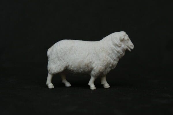 SOLD Britains WHITE Plastic Standing Sheep