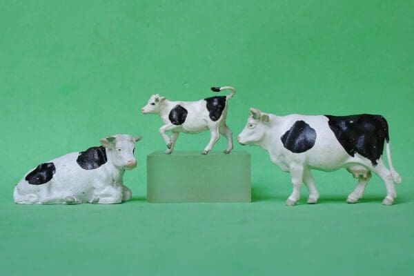 NEW! Britains PVC Plastic Cows & Calf - Friesian Breed