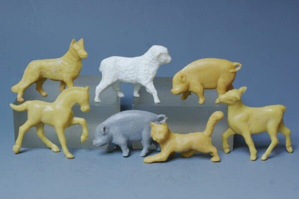 **SALE** Speedwell/Tim-mee Farm Animals - 7 Piece Set