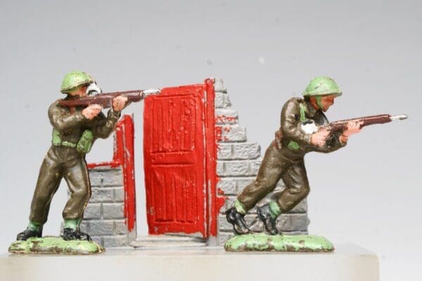 SOLD UNA Khaki Infantry (Herald Copies) & Ruined Wall Door