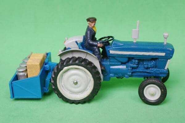 SOLD Britains Super Major Tractor & Transport Box