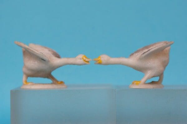 Hilco Farmyard Models Angry Ganders - Matching Pair - Image 4