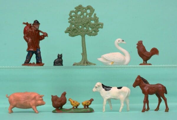 SOLD Hilco Farmyard Models, Tramp, Rare Cat