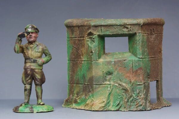 SOLD! Speedwell German Afrika Korps Officer & Pill Box