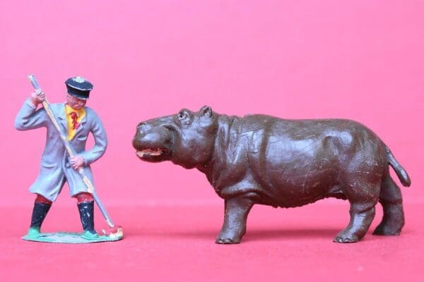 **SALE** Timpo Zoo Models - Hippo & Keeper Sweeping