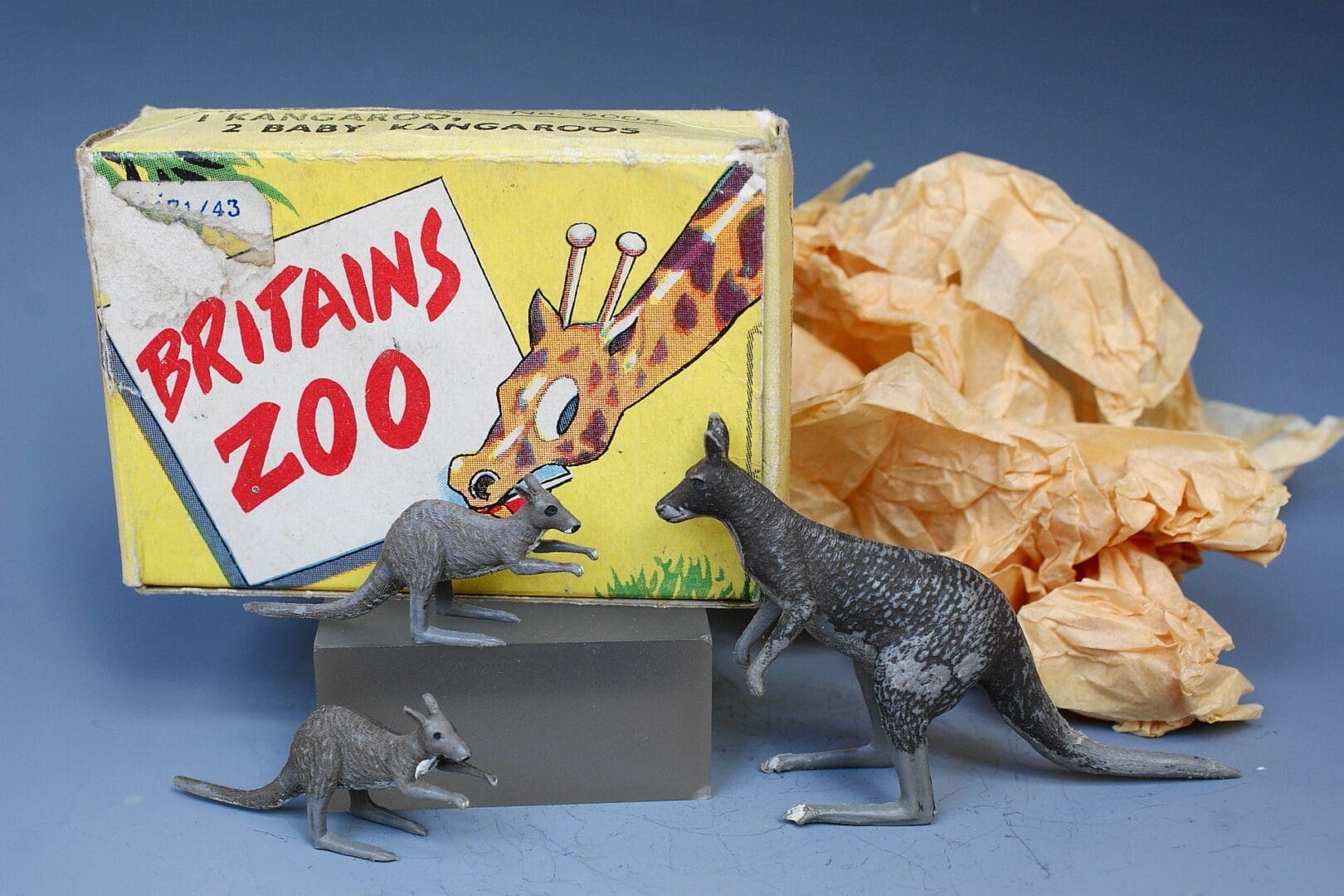 Britains plastic zoo shop animals