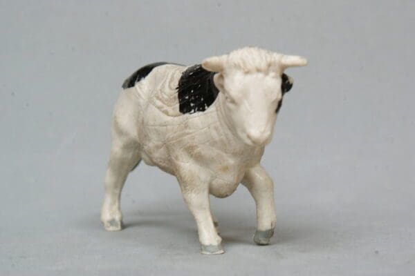 Hilco Farm Plastic Bull (Herald Copy) - Superb! - Image 2