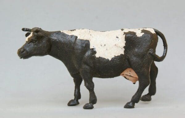 SOLD Crescent Larger Farm Animals Cow - BLACK Plastic!