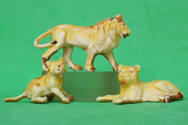 SOLD Cherilea Zoo Models Lion Family - Matching Set!