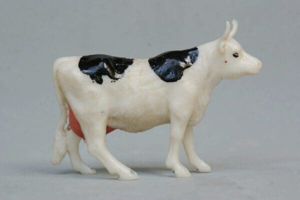 Hilco Farmyard Standing Cow (Herald Copy) - BLACK Markings