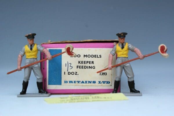 SOLD Herald Zoo Series Keeper Feeding - Trade Box