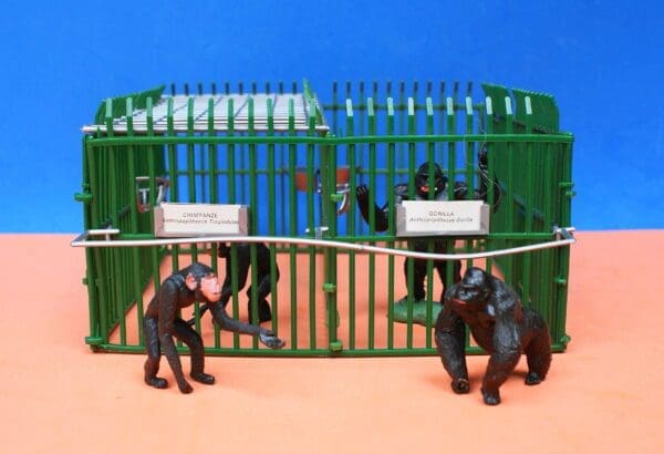 SOLD Britains Zoo Cage 'B' plus Chimps & Gorillas