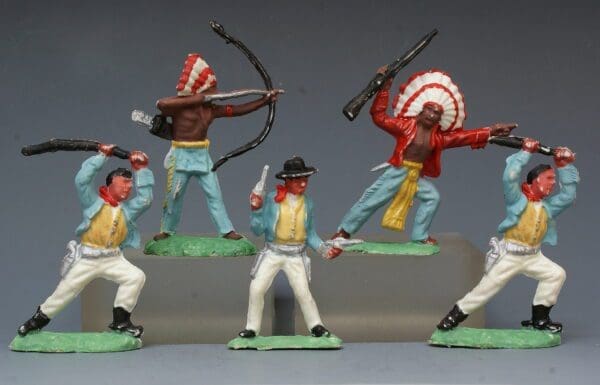 SOLD Herald Copy Wild West Figures - WHITE Plastic