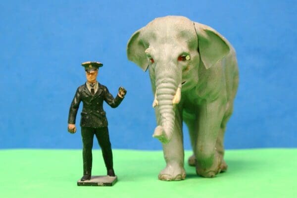 SOLD Britains Zoo Series Indian Elephant & Keeper #1 - Image 2