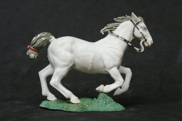 SOLD ECW Roundhead Officer - Spare Horse Only - Image 3