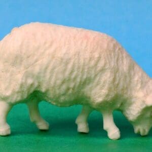 SOLD Britains Lead Mould WHITE Sheep Feeding