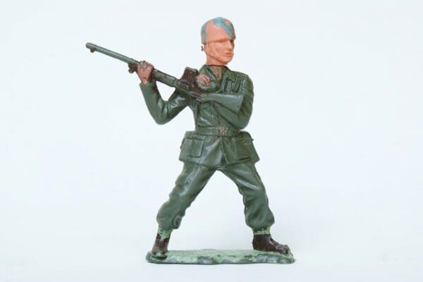 Lone Star 'Harvey' Series KING SIZE U.N. Soldier