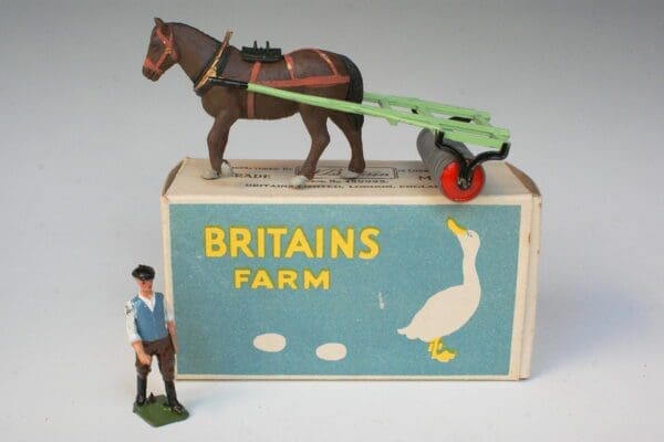 SOLD Britains Horse Roller with PLASTIC Horse - 'Duck' Box! - Image 4