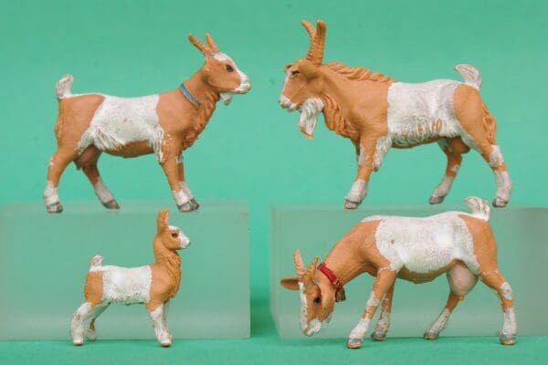 Herald Goat Family (Tan & White) - Back in Stock!