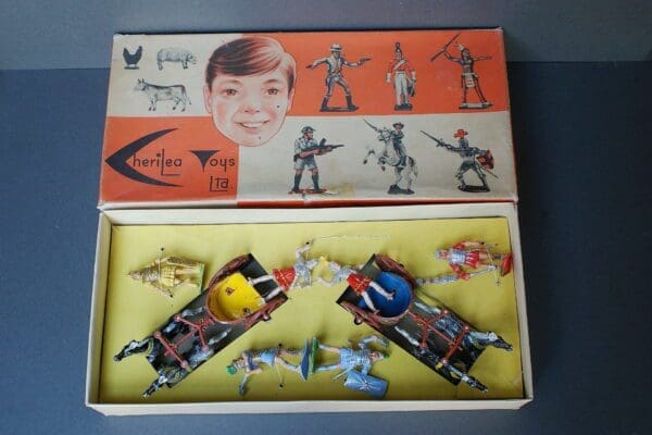 SOLD Cherilea Roman Chariot Set Boxed - Image 3