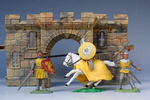 SOLD Timpo Solids YELLOW Knights Mounted & On Foot