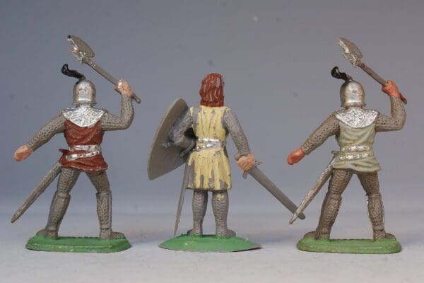 Timpo Solid Plastic Knights - Paint Variants! - Image 3