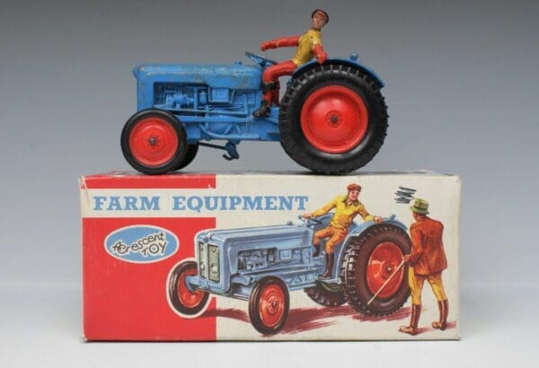 SOLD Fordson "Dexta" Tractor with Plastic Driver