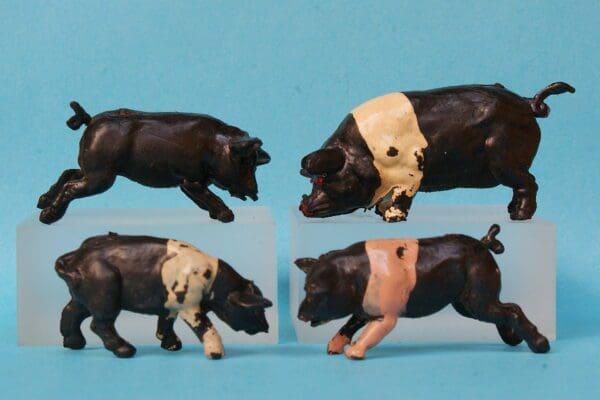 SALE! Cherilea 60mm Farm Saddleback Pigs & Piglets - Image 3