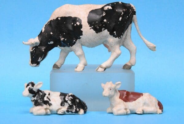 SOLD Britains Lead Mould Cow & Calves SMOOTH Plastic