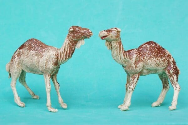 Cherilea Hilco Plastic Camels - Zoo Models