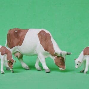 SOLD Britains Cow & 2 Calves Feeding - CARAMEL Markings