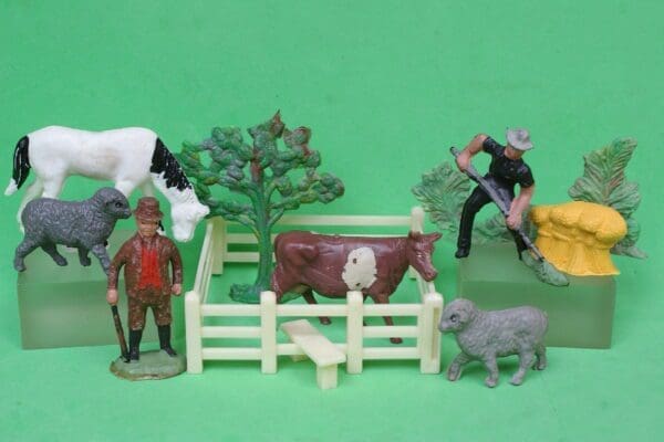 JUST IN! Speedwell UNA Farmyard Assortment