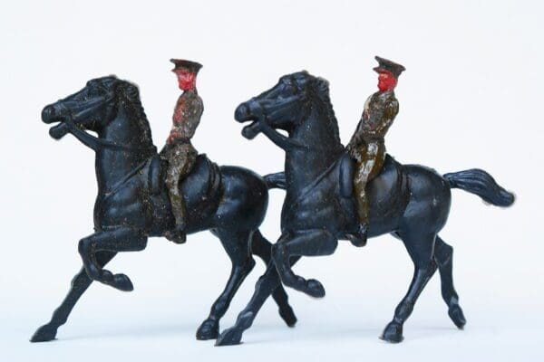 Airfix Pair Mounted Horse Guards in Service Dress