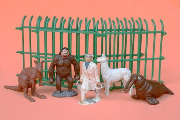 SOLD Timpo Zoo Cages & Animals No.9