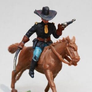 Crescent ACW Mounted Union Officer with Sword