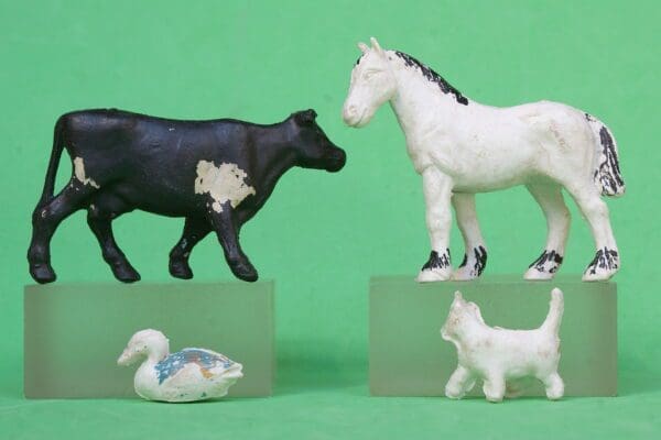 NEW! Speedwell Farmyard Models Rare Cat, Cow, etc - Image 3