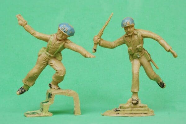 NEW! Cherilea 70mm UN Troops - LIGHT BLUE Helmets