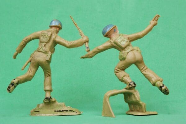 NEW! Cherilea 70mm UN Troops - LIGHT BLUE Helmets - Image 3